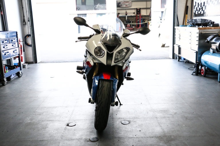 Photo 2 - BMW