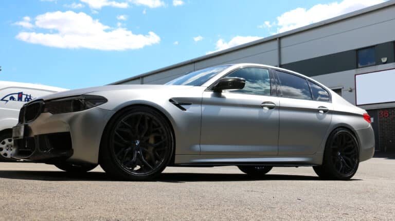 Photo 13 - BMW M5