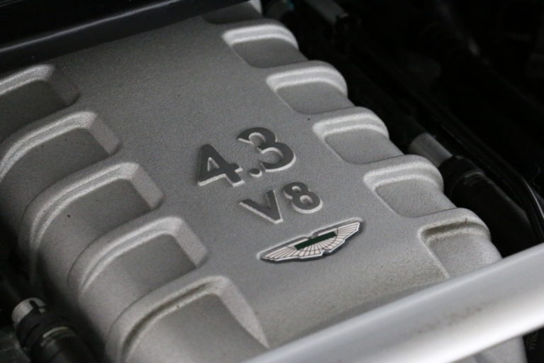Photo 4 - Aston Martin