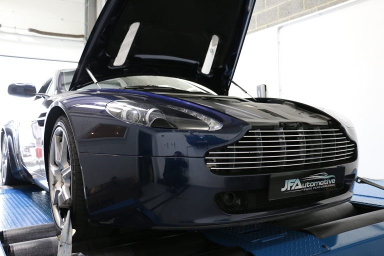 Photo 2 - Aston Martin