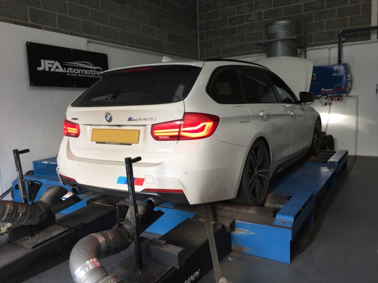 Photo 4 - BMW
