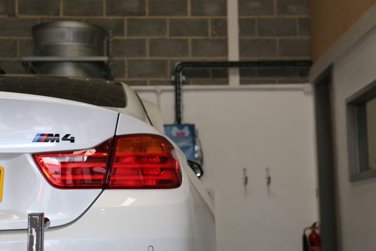 Photo 7 - BMW M2