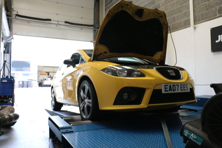 2.0TFSi Under Bonet