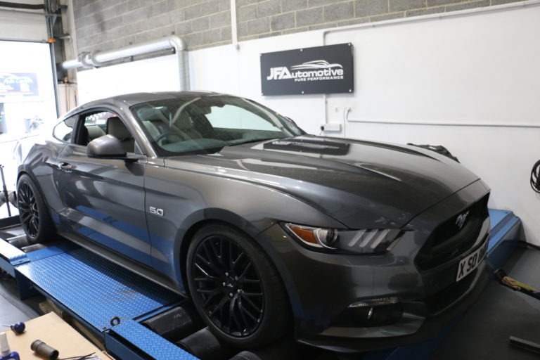 Photo 3 - Ford
