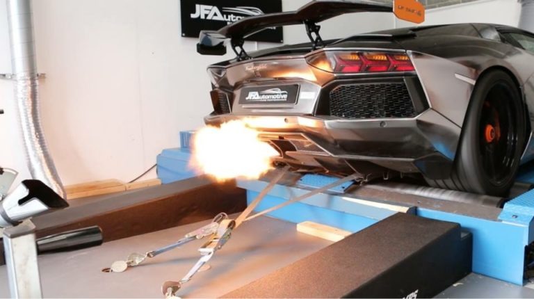 Photo 3 - Lamborghini