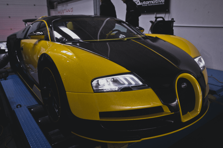 Photo 8 - Bugatti Veyron 16.4