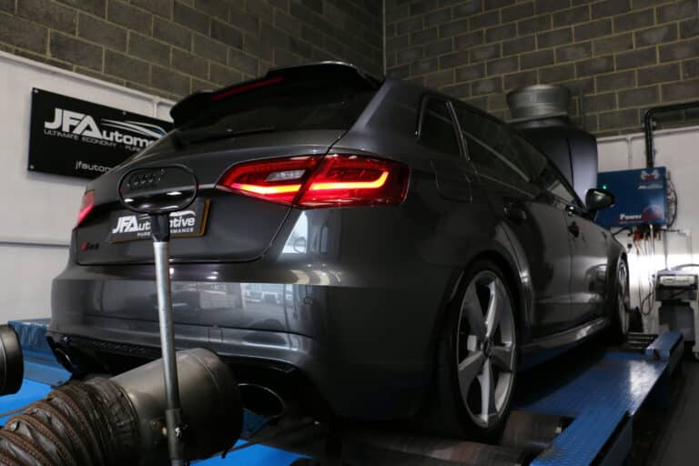 Photo 8 - Audi RS3