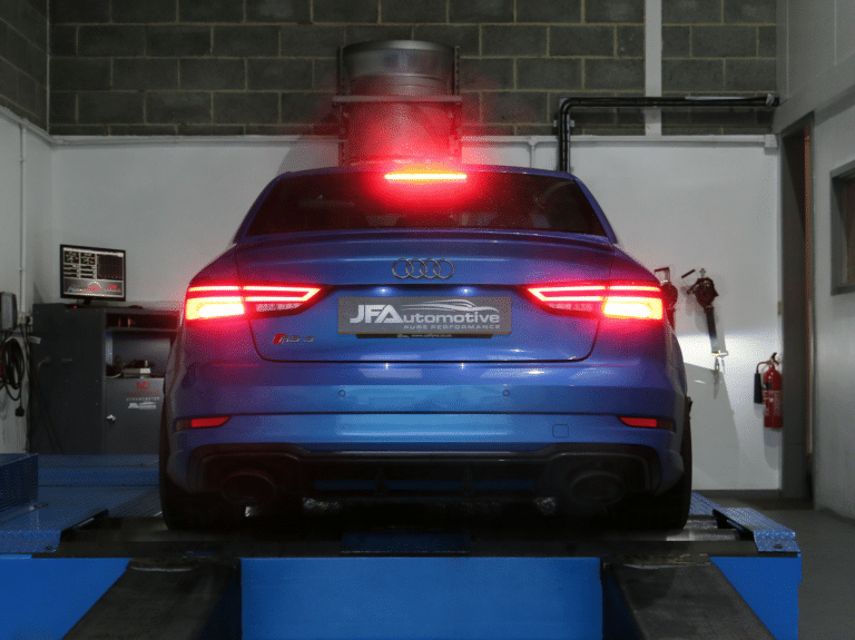 Photo 2 - Audi RS3