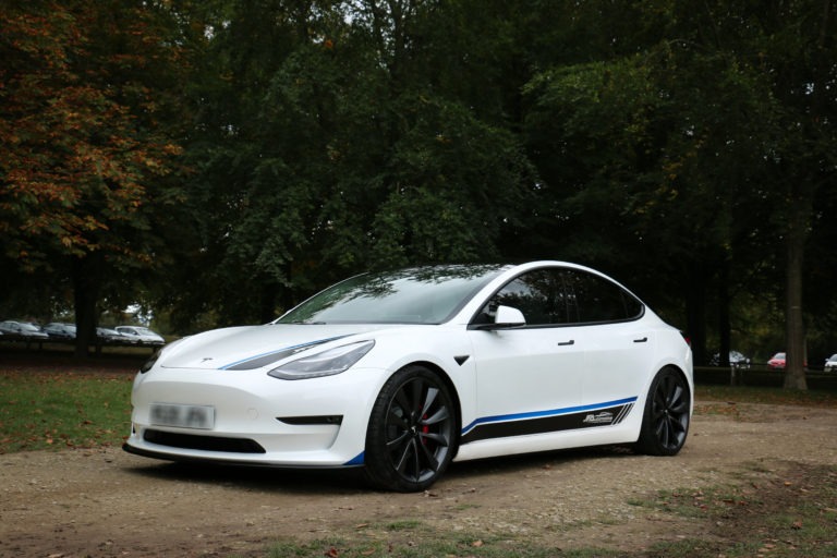 Photo 4 - Tesla Model 3 2016 -