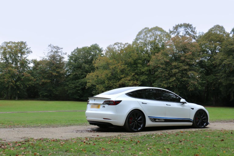 Photo 6 - Tesla Model 3 2016 -