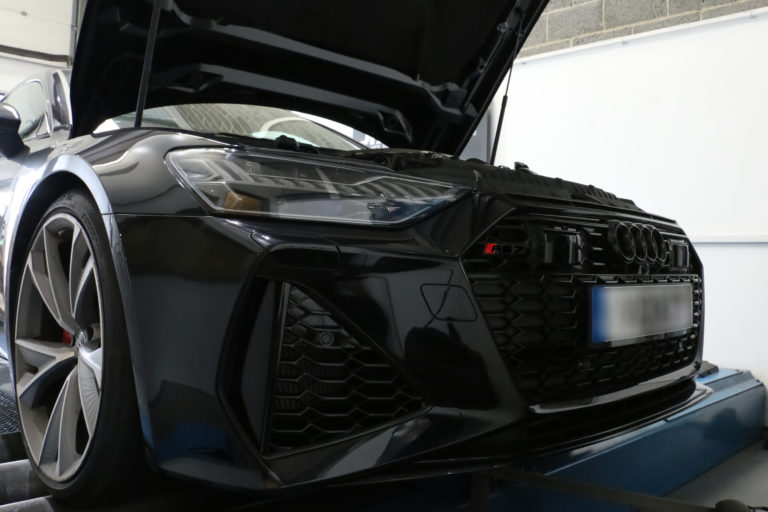 Front End fo the car ready for some RS6/7 C8 Tuning