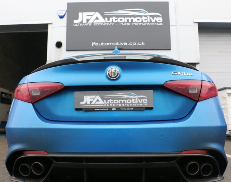 Blue_Alfa_Romeo_Guilia_Quadrifoglio_Rear_Close_Outside