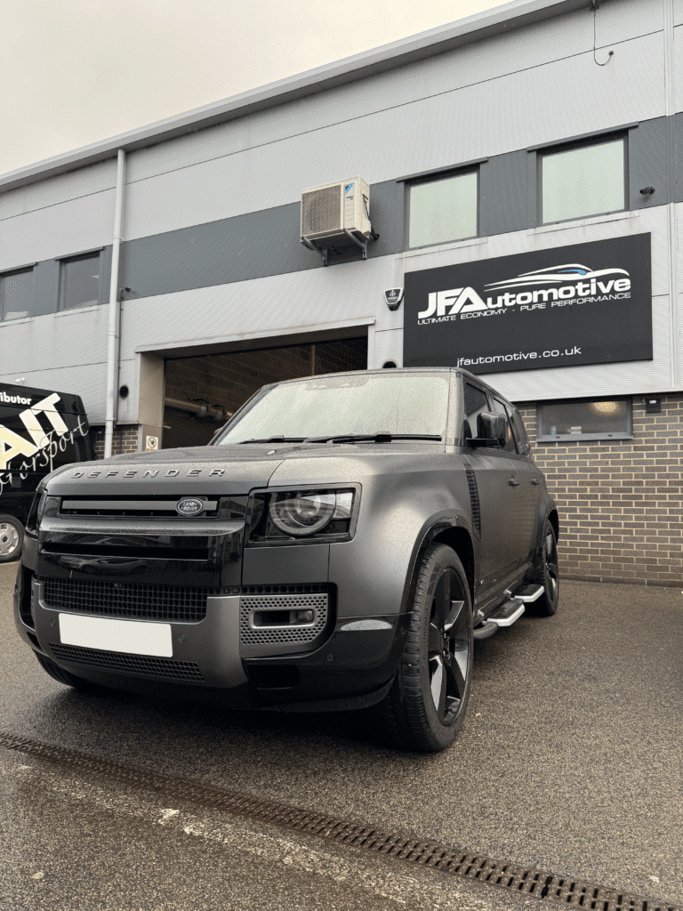 Photo 1 - Land Rover