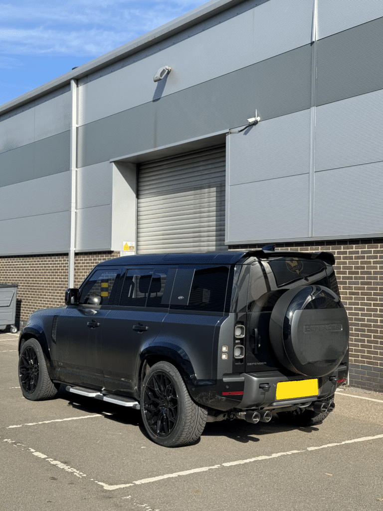 Photo 3 - Land Rover